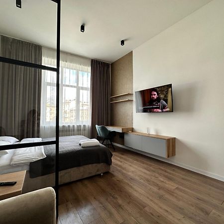 Romantic Apartments - In The Center Of Lviv , King-Size Bed Екстериор снимка