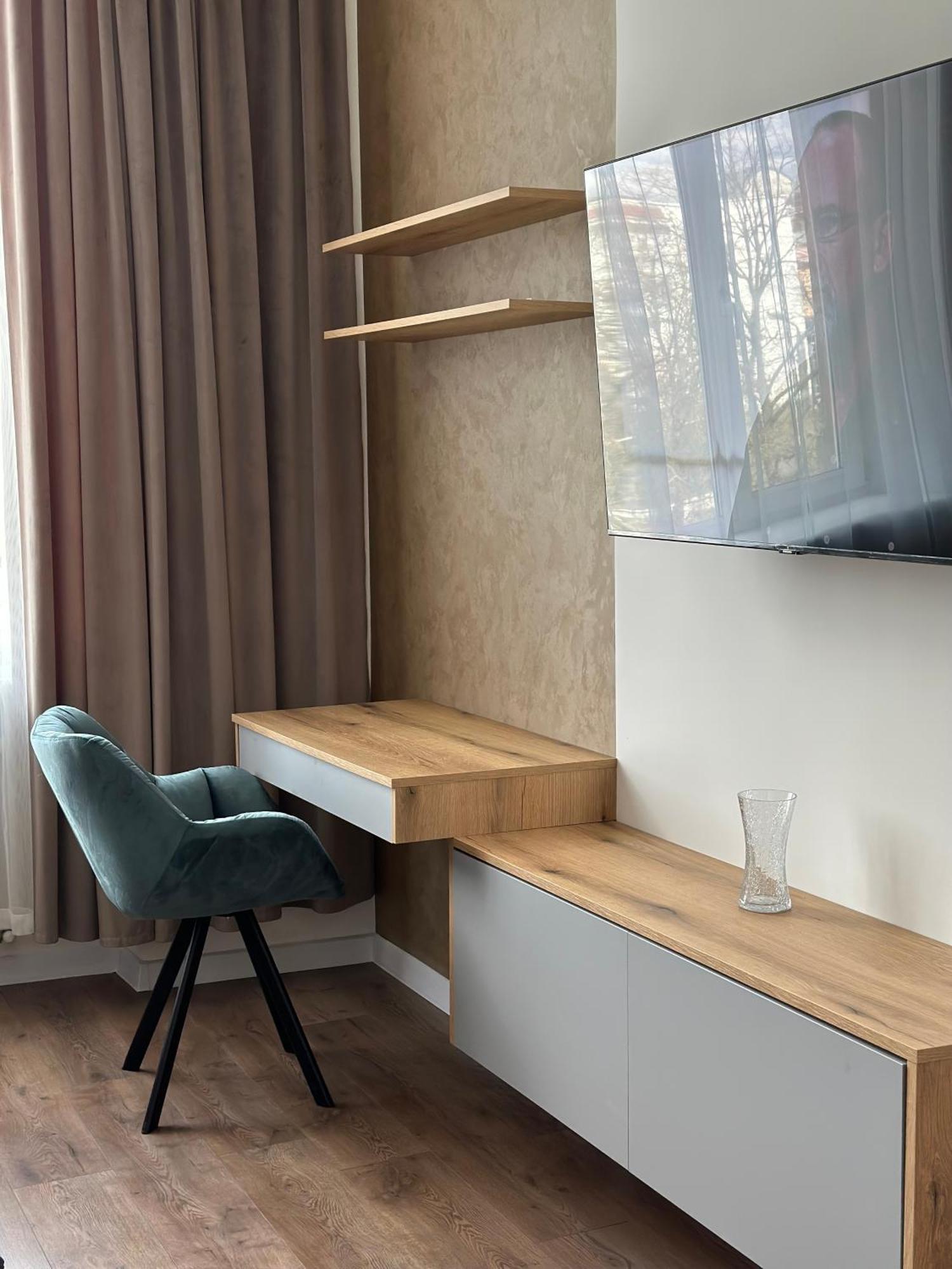 Romantic Apartments - In The Center Of Lviv , King-Size Bed Екстериор снимка