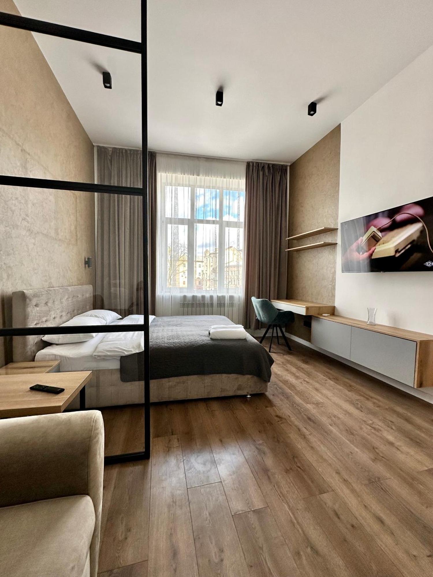 Romantic Apartments - In The Center Of Lviv , King-Size Bed Екстериор снимка